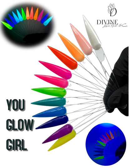 GLOW GIRL #08